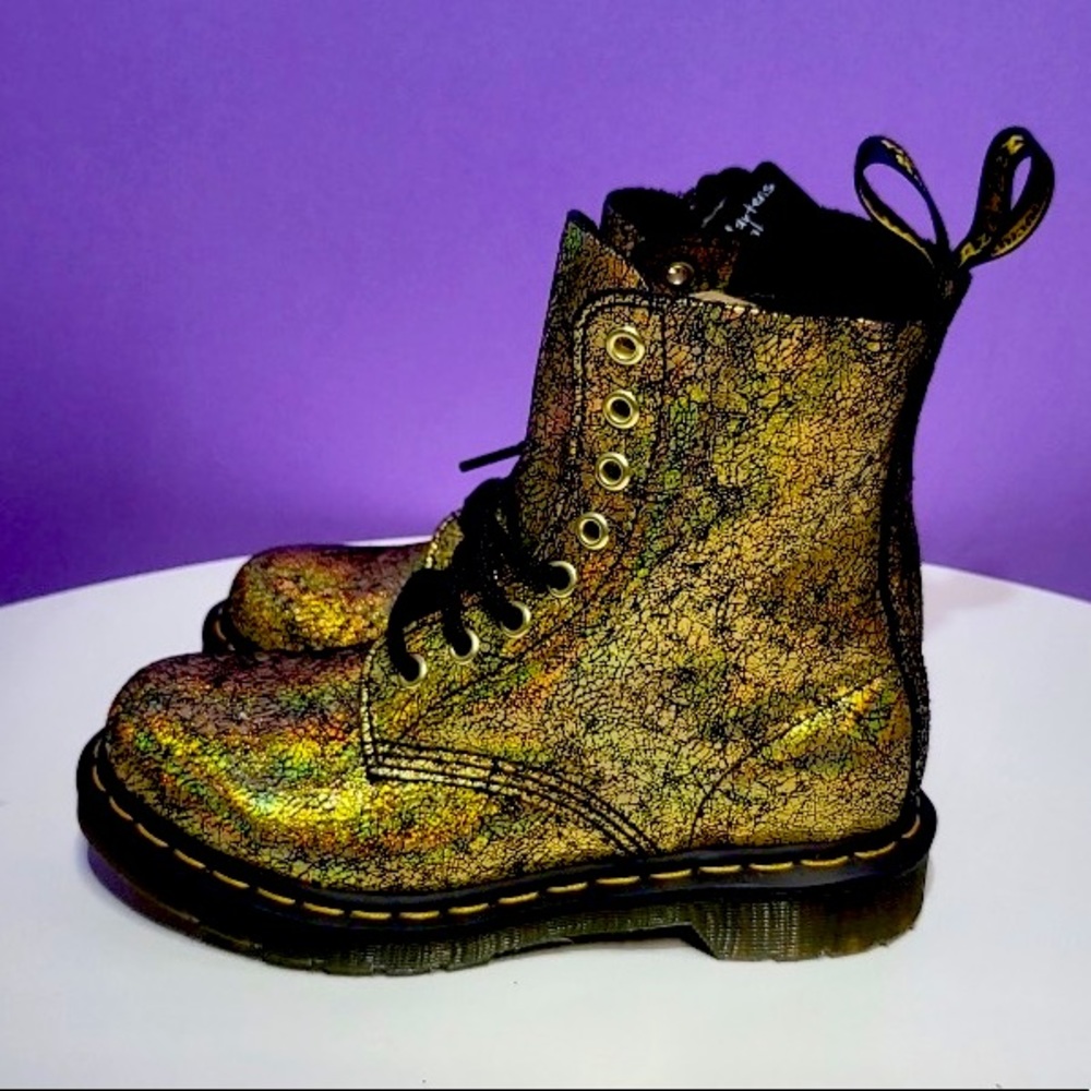 Dr.Martens Pascal Gold Iridescent Crackle - Picture 3 of 10